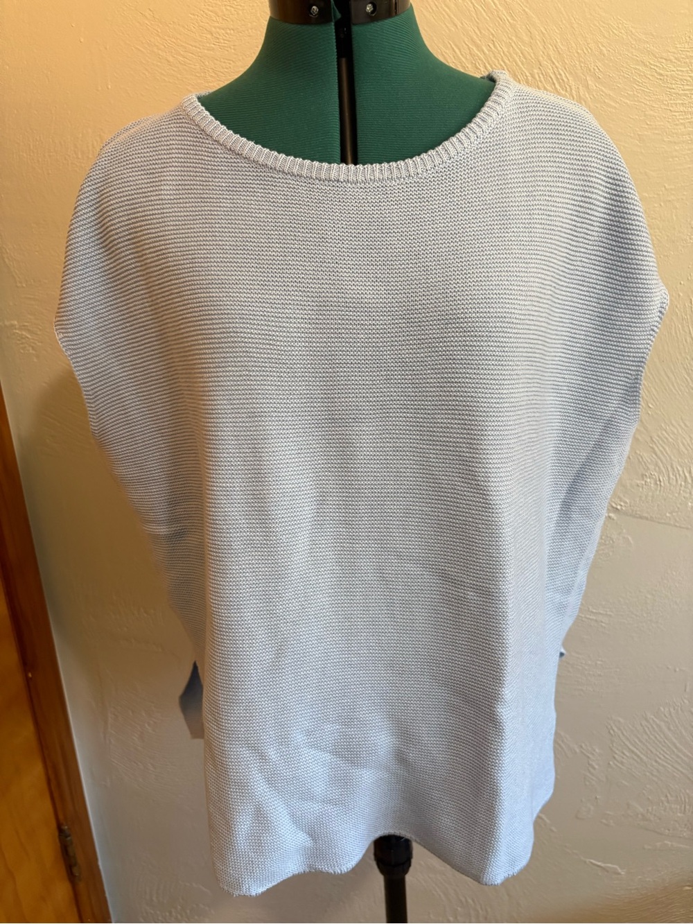 Light Blue Women’s Knit Sleeveless Sweater